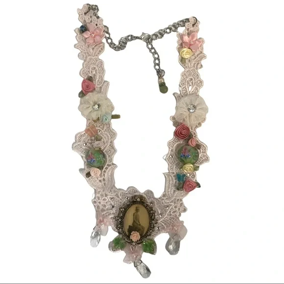 Bib Necklace flapper image glass hand sewn glass beads satin ribbon flowers - Picture 17 of 17